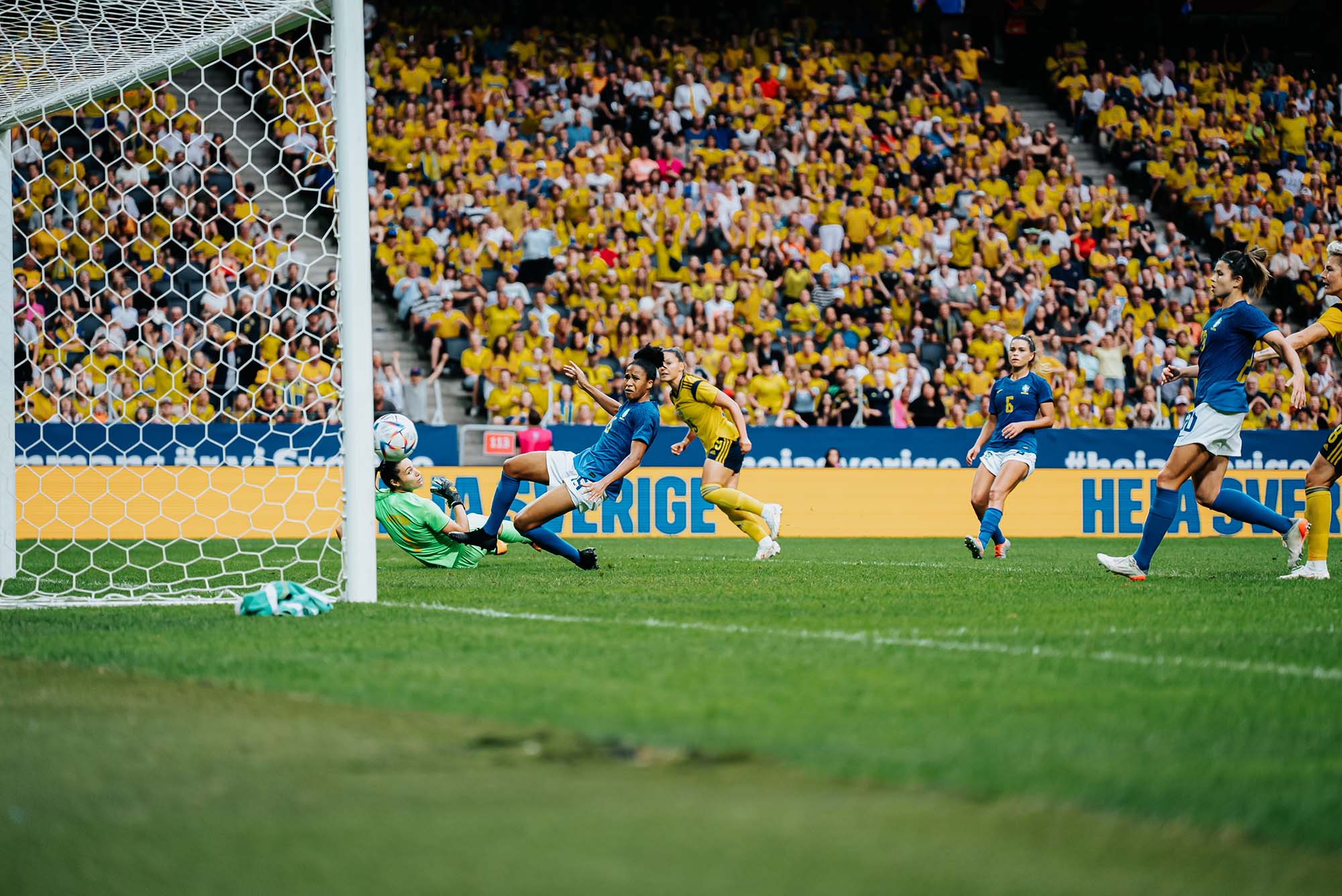 Sweden v Brazil